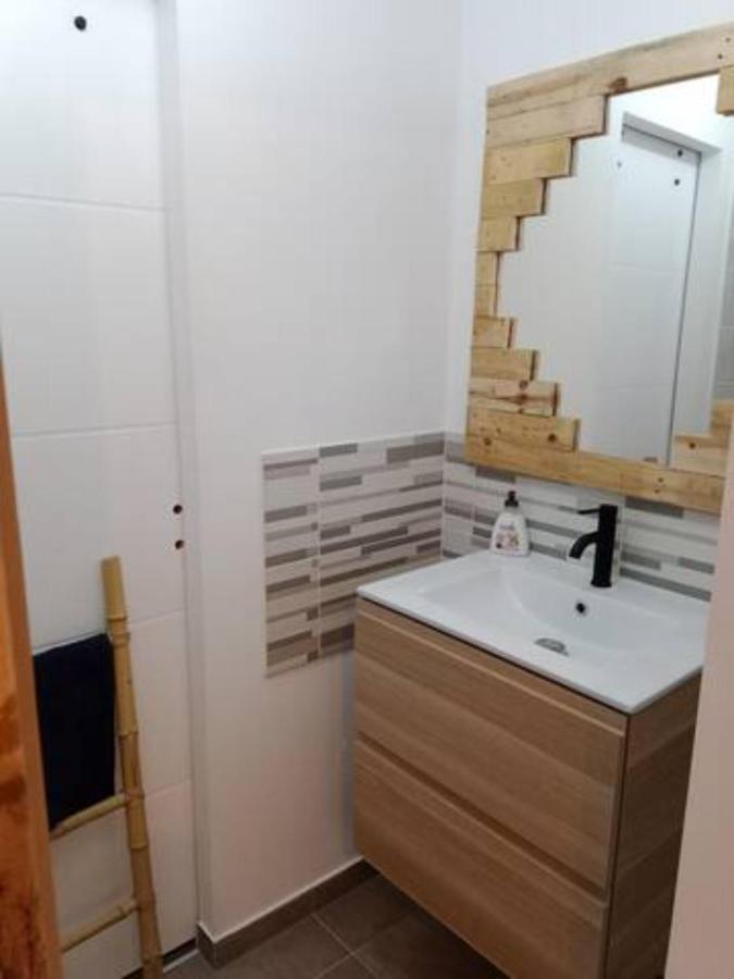Comme A La Maison - Chambre Privee & Sde Attenante - Centre De Lorient, Vannes, Carnac Appartement Landaul Buitenkant foto
